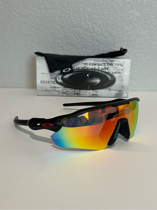 Oakley Other - Oakley Radar Prizm Polarized Sunglasses